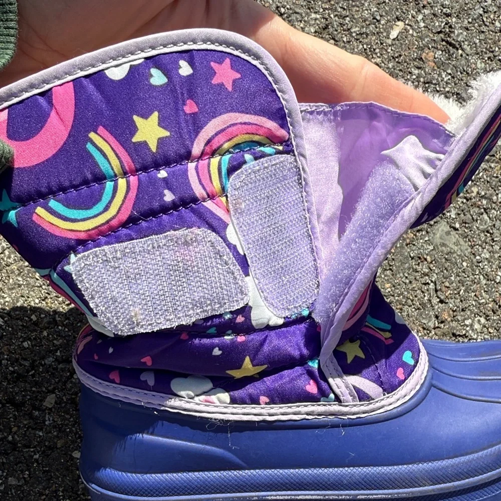 Rainbow & Cloud Snow Boots ** Bundle 5+ items and name your offer!!! 💖💞